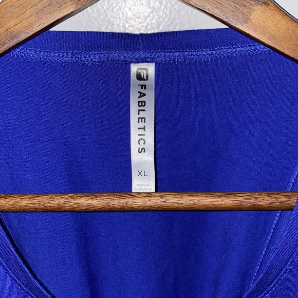 Fabletics Top - Picture 3 of 5